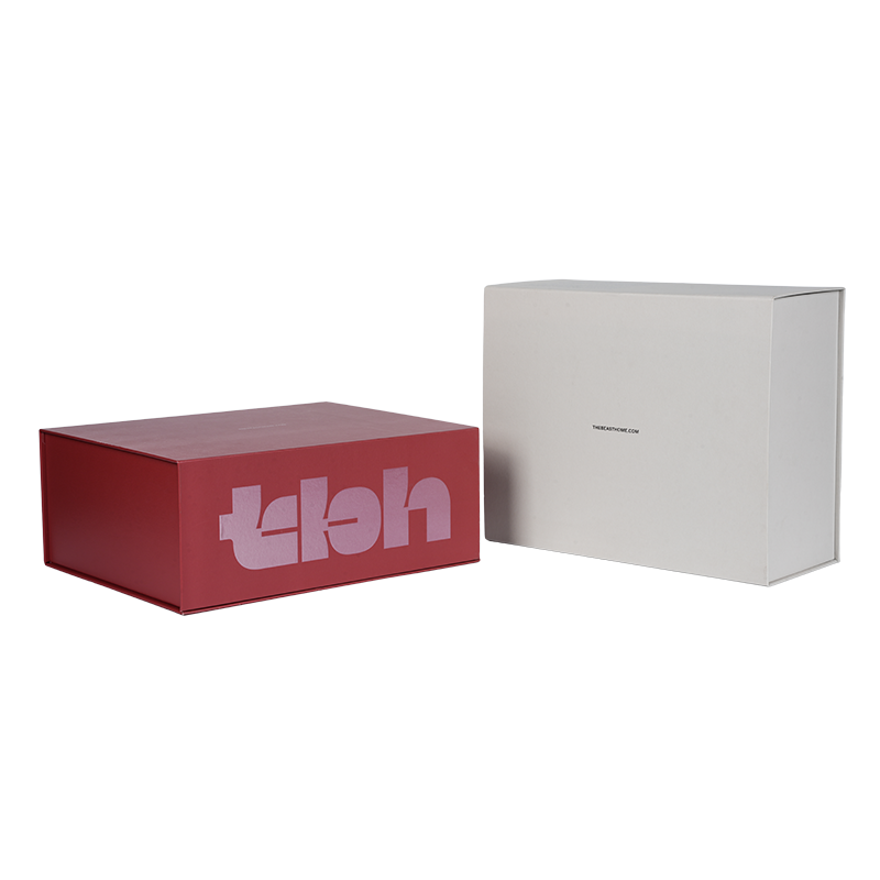 Cutii de îmbrăcăminte rigide cu capac superior și inferior