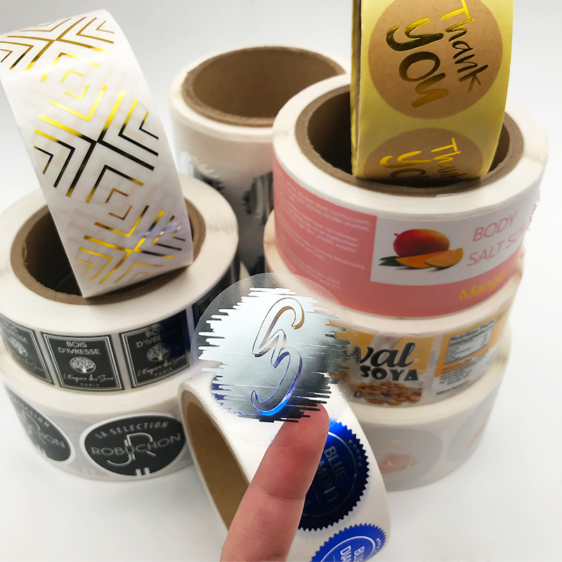 Etichetă adezivă din hârtie cretată